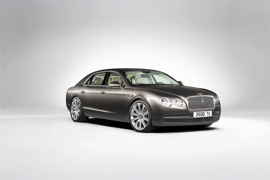  Bentley Flying Spur 2013 года  (фото 17 из 33)